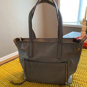 Cole Hahn large tote in grey leather almost new